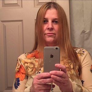 Meet your Posher, Denise